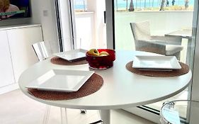 Windsurf Beach Front
